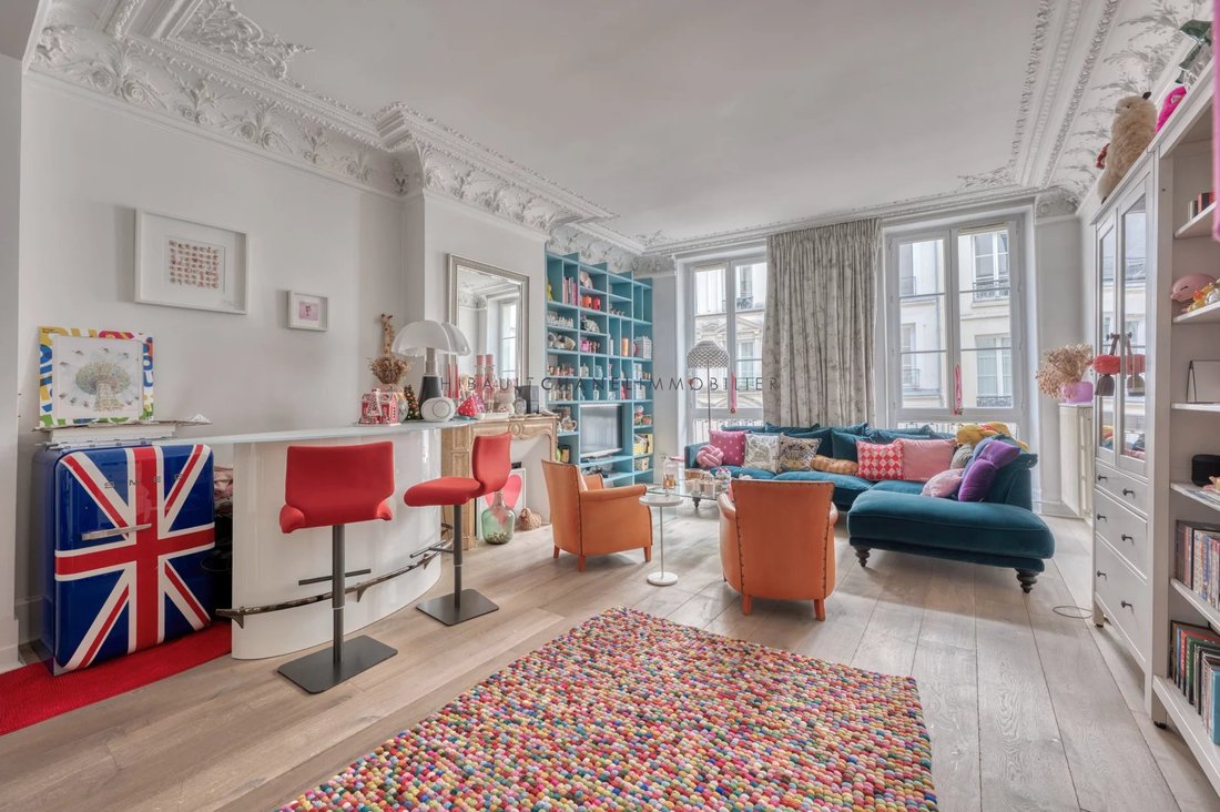 Apartment in Montorgueil-Saint Denis, Paris 2e Arrondissement, Paris 1 - 17357482