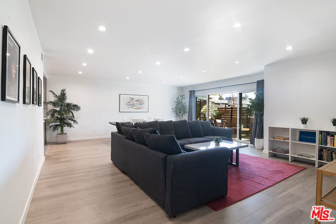 Condo in Los Angeles, California, United States 4 - 17360303