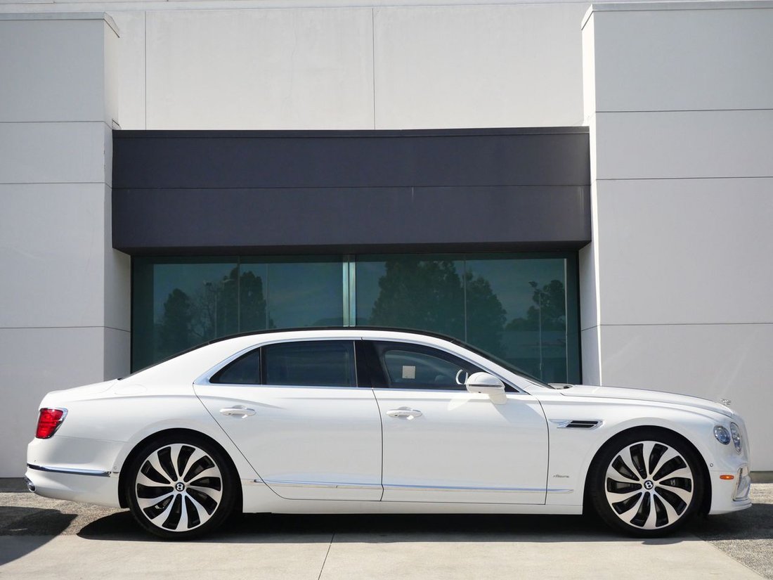 2026 Bentley Flying Spur Azure in Thousand Oaks, CA, United States 5 - 17358169