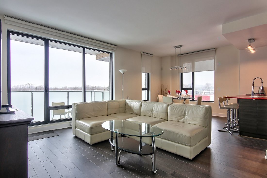 Condo in Montréal, Quebec, Canada 2 - 17367310