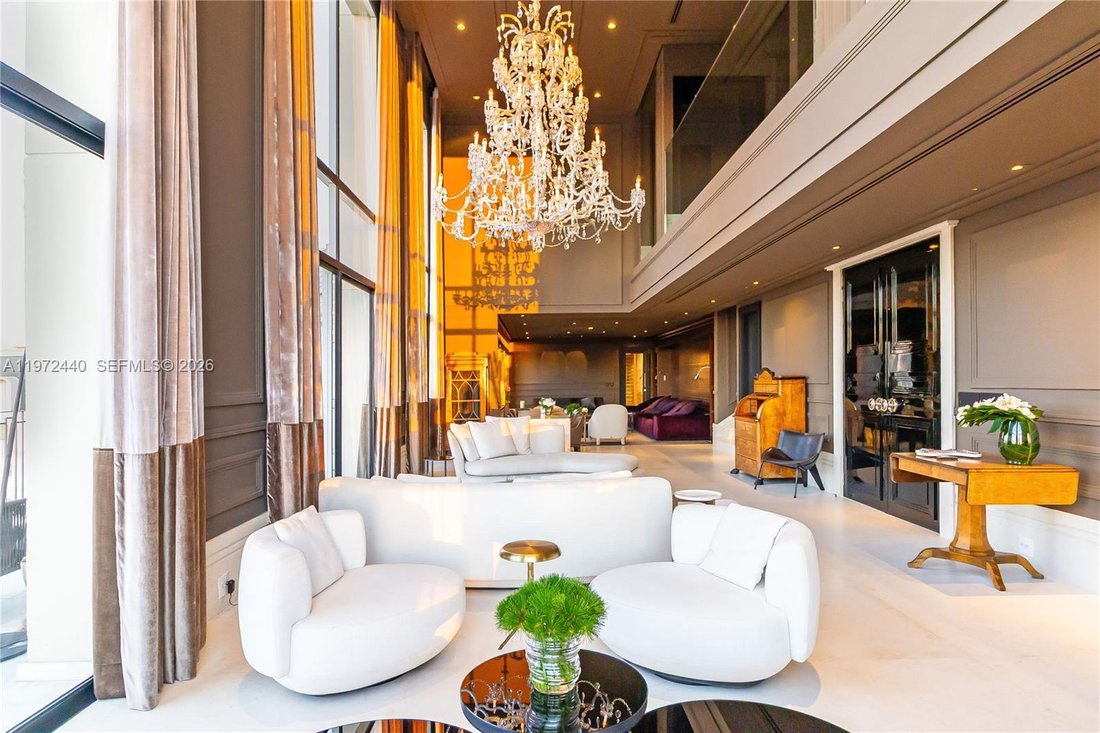 Condo in Chácara Itaim, State of São Paulo, Brazil 5 - 17360456