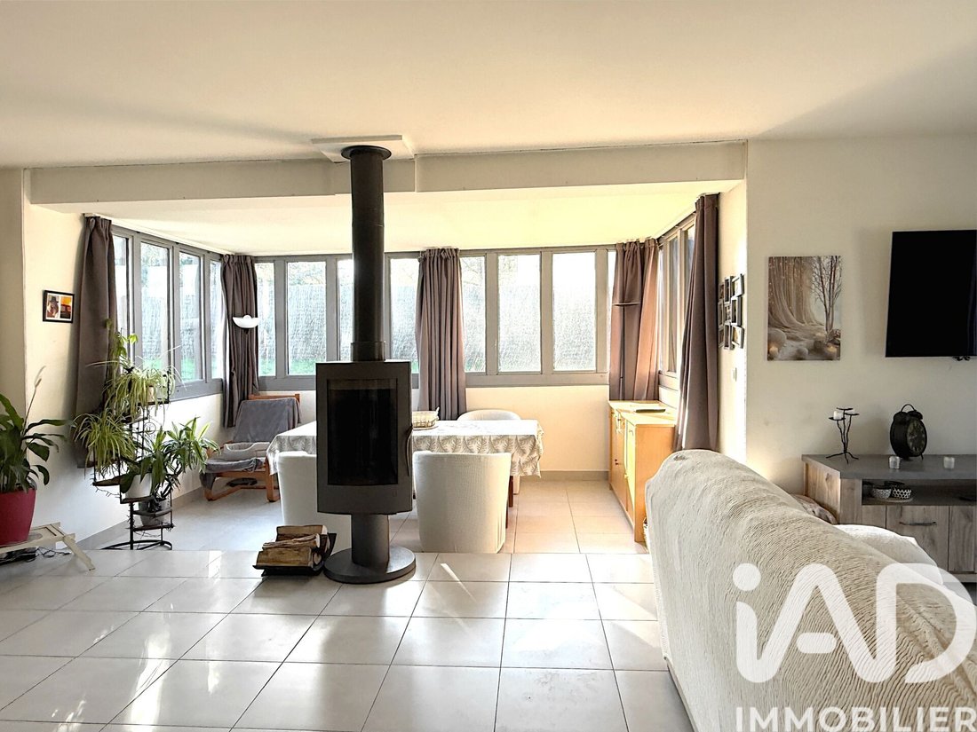 House in Grosrouvre, Ile-de-France, France 3 - 17370343