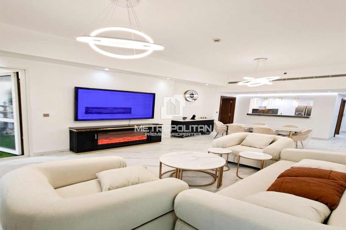 Apartment in Palm Jumeirah, Dubai, United Arab Emirates 1 - 17364150