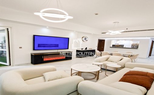 Apartment in Palm Jumeirah, Dubai, United Arab Emirates 1