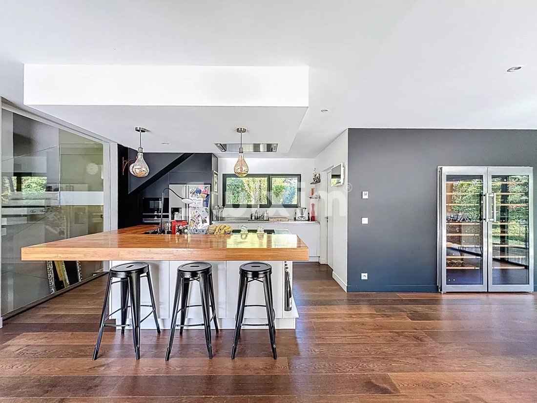 House in Divonne-les-Bains, Auvergne-Rhône-Alpes, France 5 - 16256235