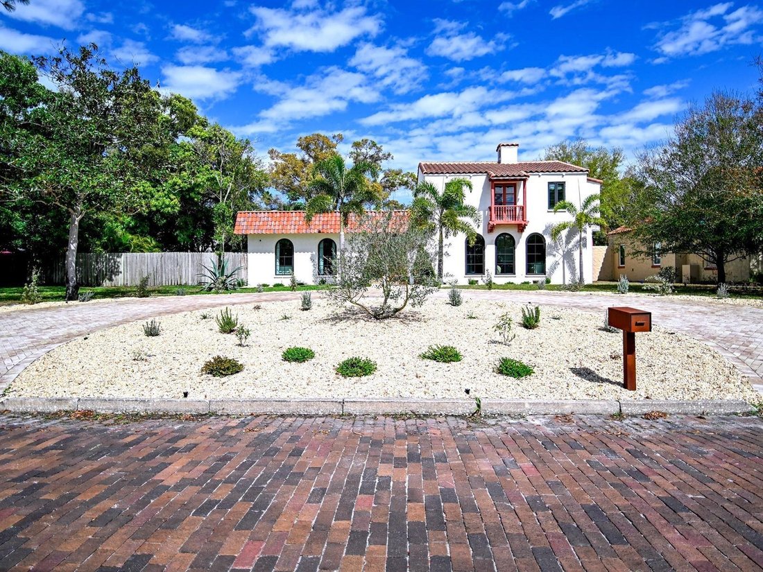 House in St. Petersburg, Florida, United States 1 - 17357209