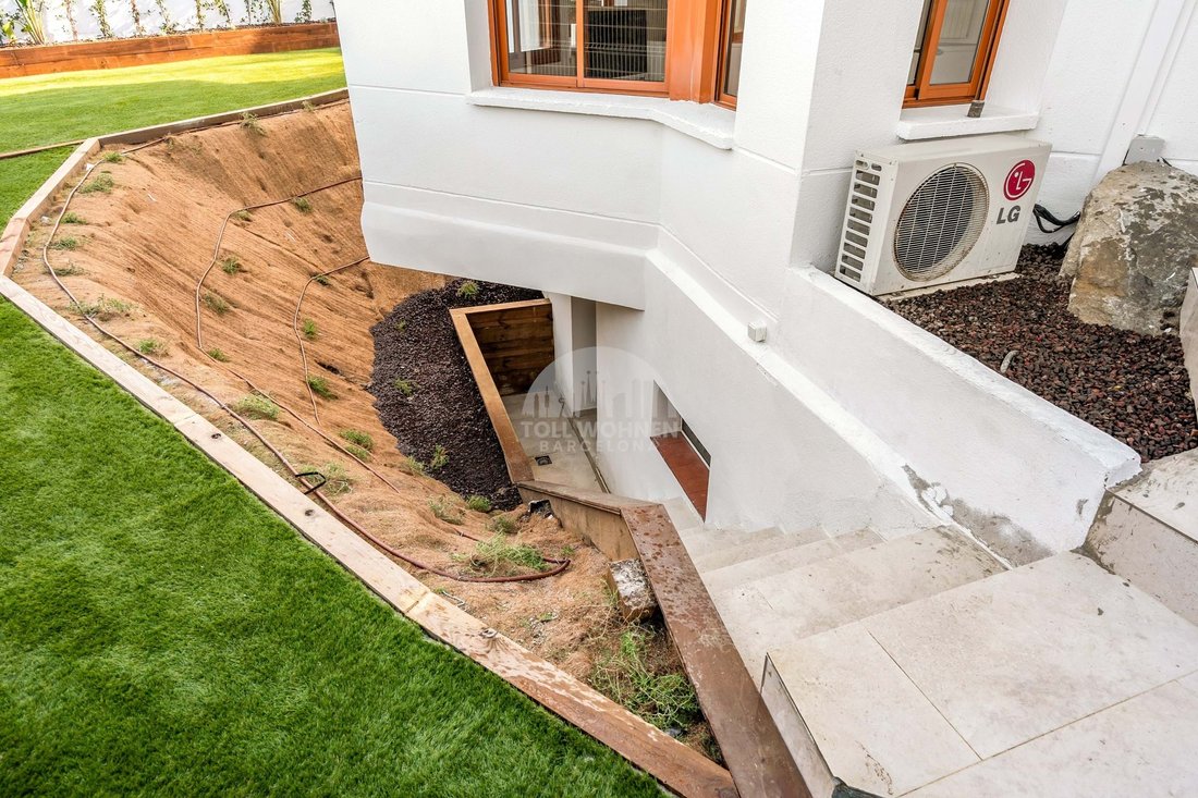 Townhouse in Sarrià-Sant Gervasi, Barcelona, Spain 4 - 17364861