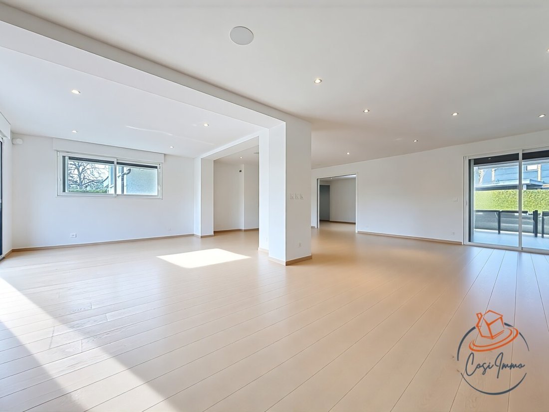 Villa in Ségny, Auvergne-Rhône-Alpes, France 3 - 17360578