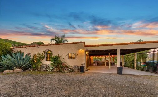 House in Santa Clarita, California, United States 1