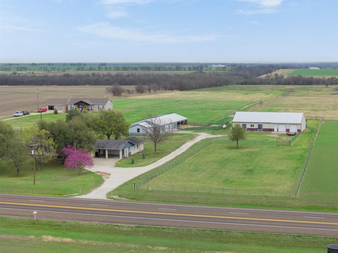 House in Chilton, Texas, United States 1 - 17371517