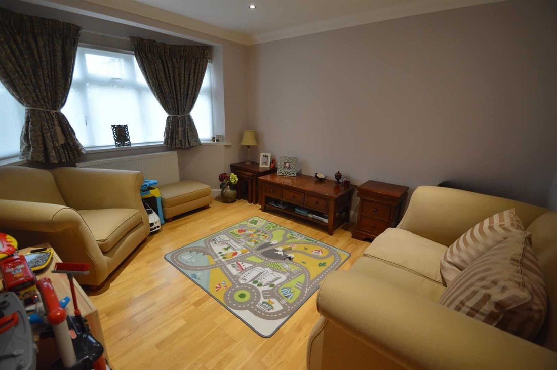 House in Redbridge, England 5 - 17359014