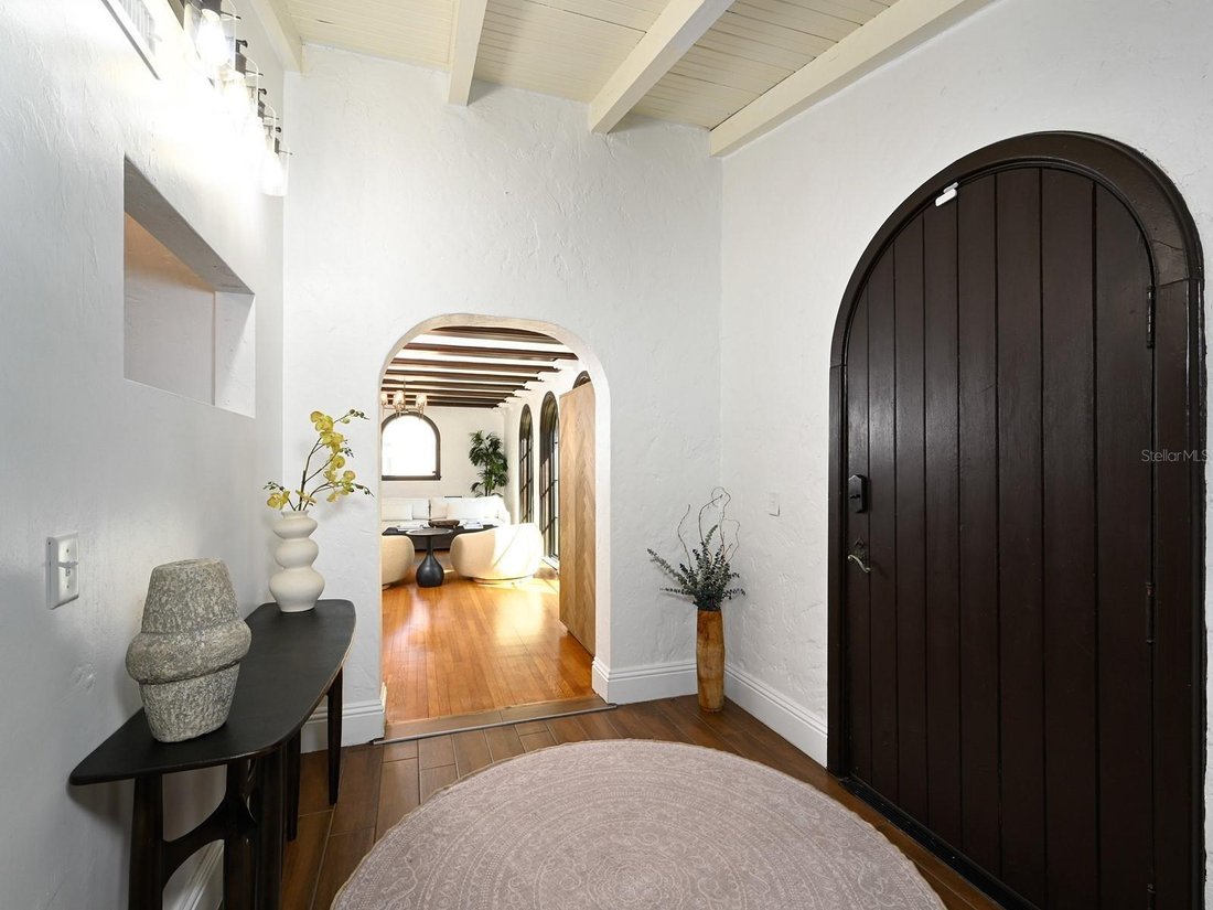 House in St. Petersburg, Florida, United States 4 - 17357209