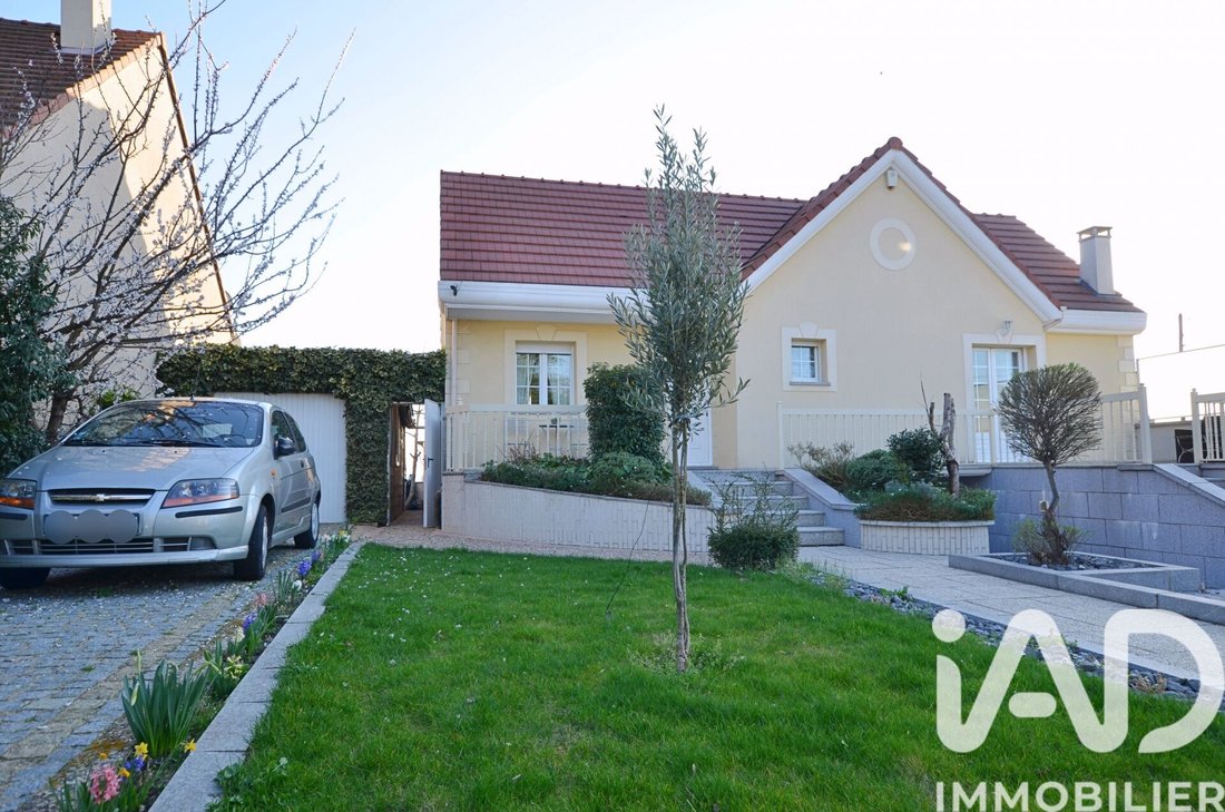 House in Sannois, Ile-de-France, France 2 - 15640361