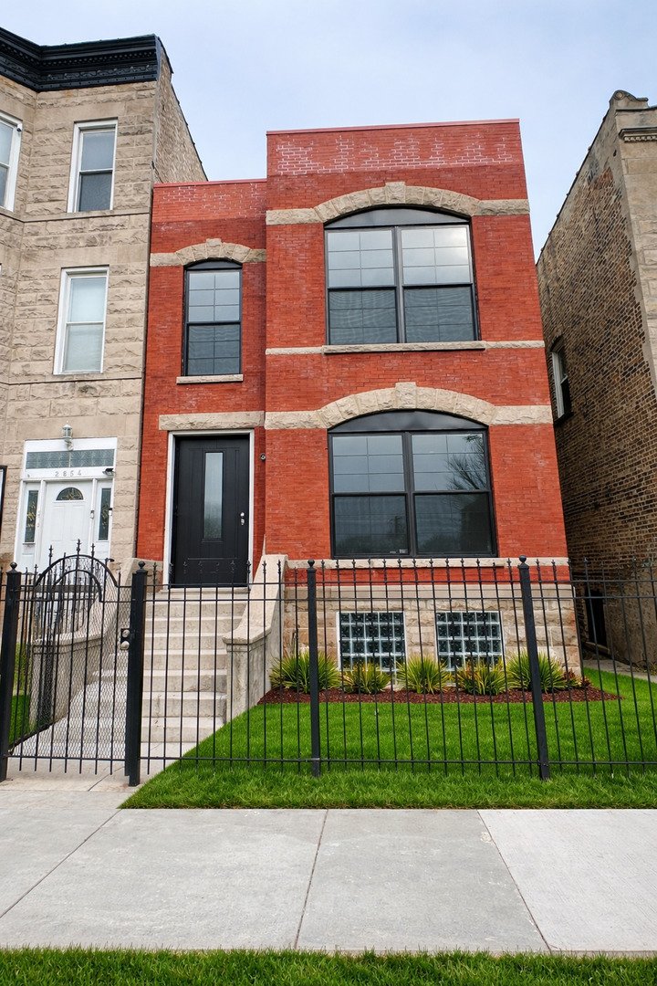 Chicago, Illinois, United States 1 - 17359344