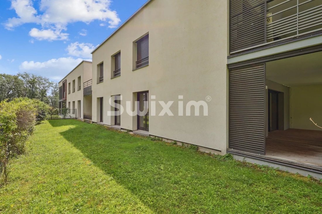 Apartment in Divonne-les-Bains, Auvergne-Rhône-Alpes, France 1 - 15009409