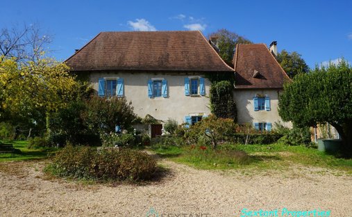 Saint-Jory-de-Chalais, Nouvelle-Aquitaine, France 1