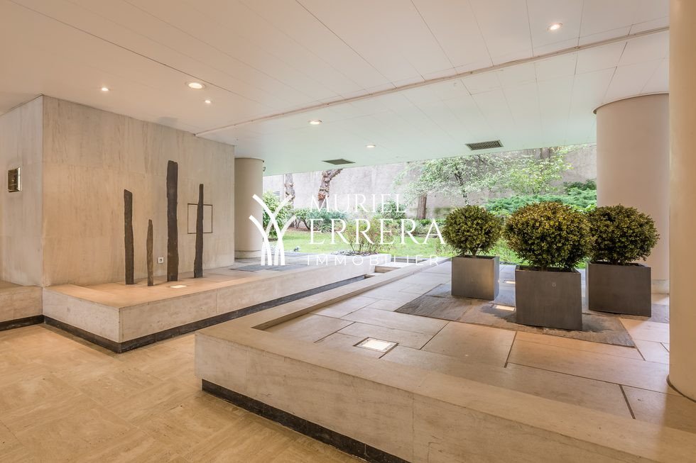 Apartment in La Plaine des Sablons, Neuilly-sur-Seine, France 1 - 17357394