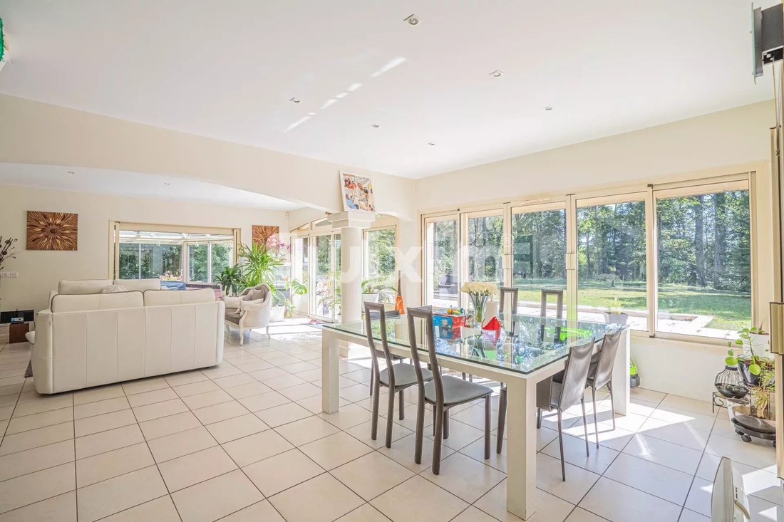 House in Ouest, Gex, France 2 - 14783111