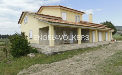 House in Belmonte e Colmeal da Torre, Castelo Branco District, Portugal 1