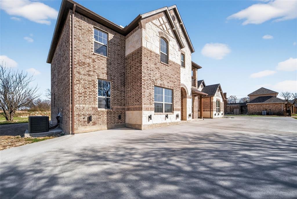 House in Lancaster, Texas, United States 2 - 17357466