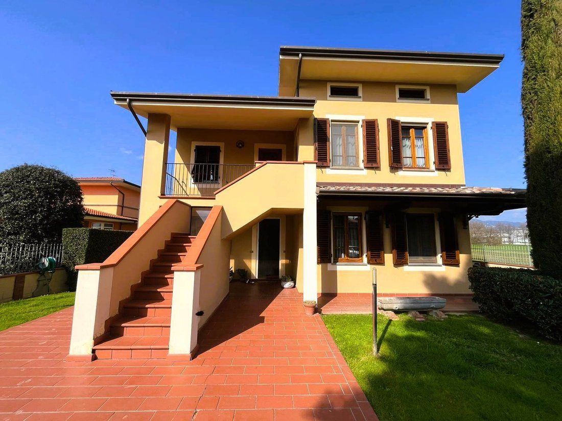 Villa in Lammari, Capannori, Tuscany 4 - 17370913