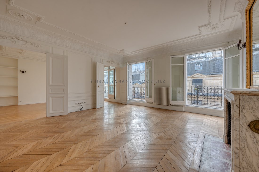 Apartment in Montorgueil-Saint Denis, Paris 2e Arrondissement, Paris 1 - 17357662