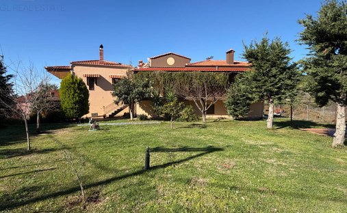 House in Pallini Municipal Unit, Macedonia and Thrace, Greece 1