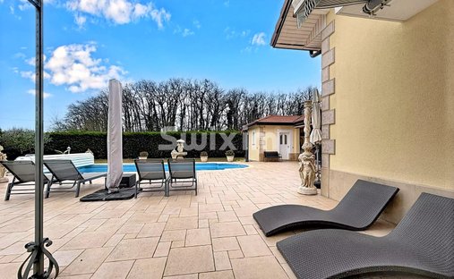 House in Veigy-Foncenex, Auvergne-Rhône-Alpes, France 1