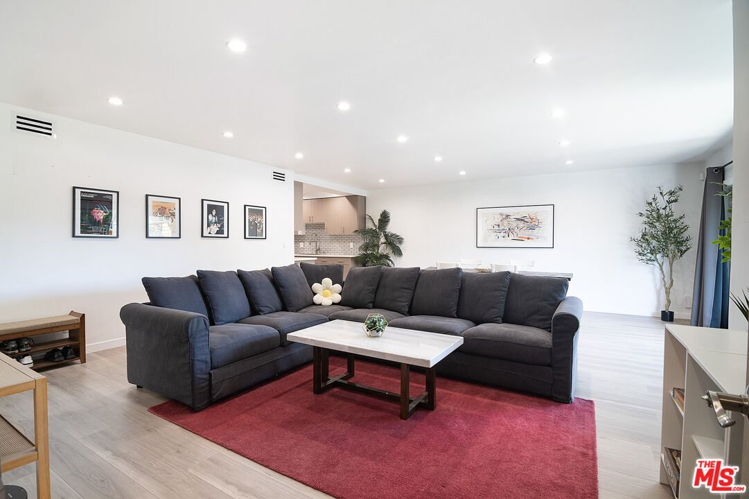 Condo in Los Angeles, California, United States 5 - 17360303