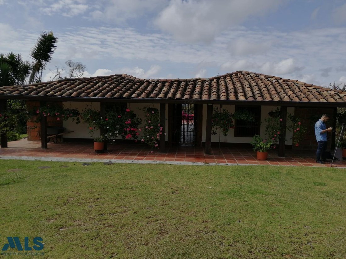 House in Envigado, Envigado, Colombia 3 - 17365622