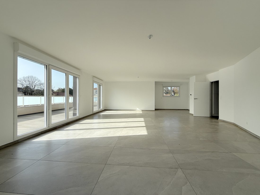 Apartment in Champagne-au-Mont-d'Or, Auvergne-Rhône-Alpes, France 3 - 17360627
