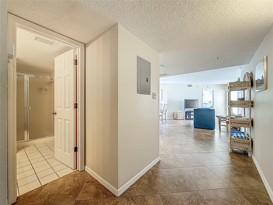 Condo in Indian Shores, Florida, United States 3 - 17356615