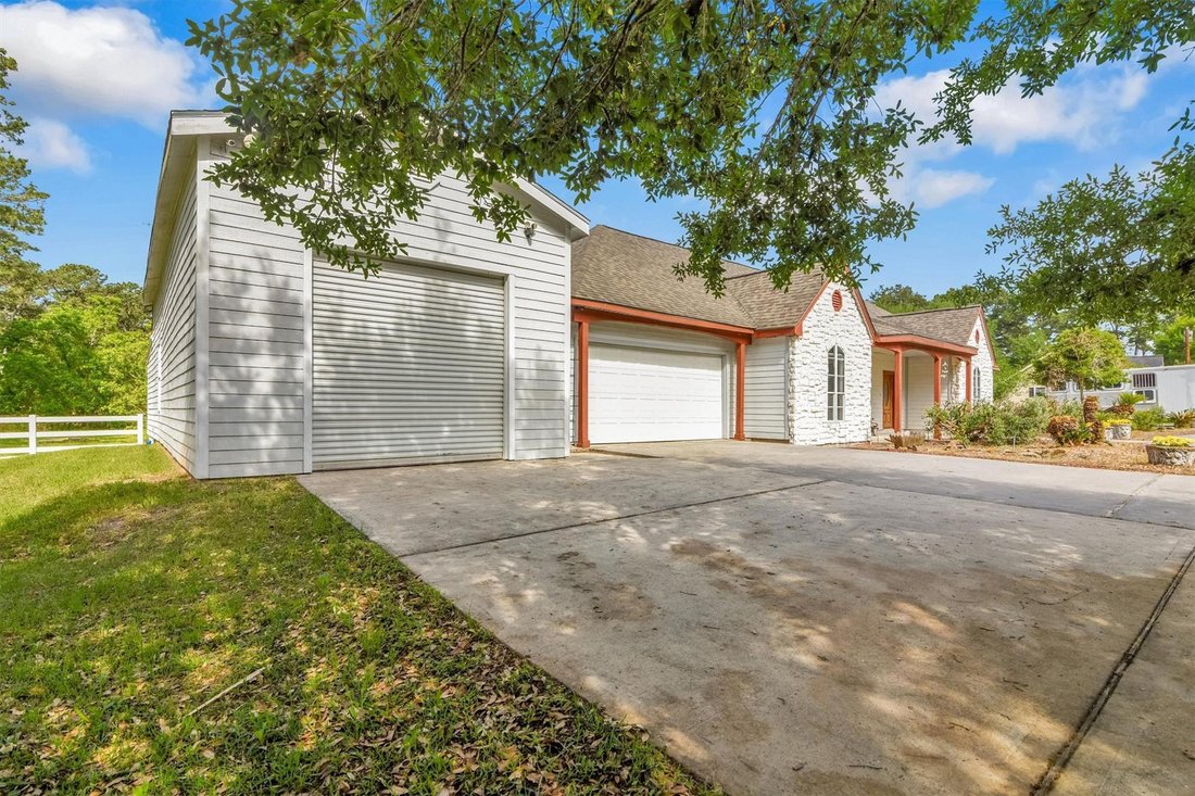 House in Magnolia, Texas, United States 5 - 17370796