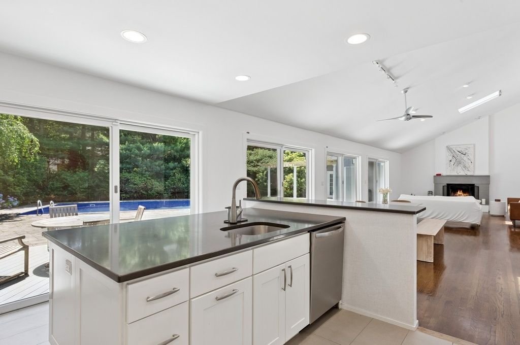 East Hampton, New York, United States 4 - 17360595