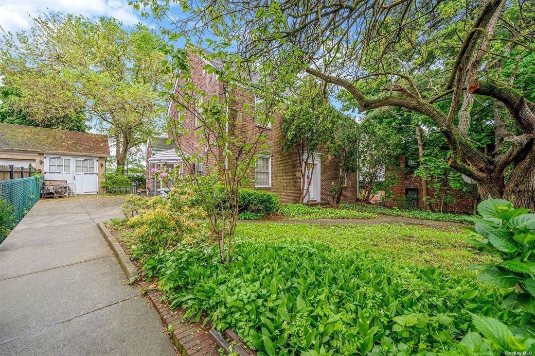House in New York, New York, United States 2 - 16980897