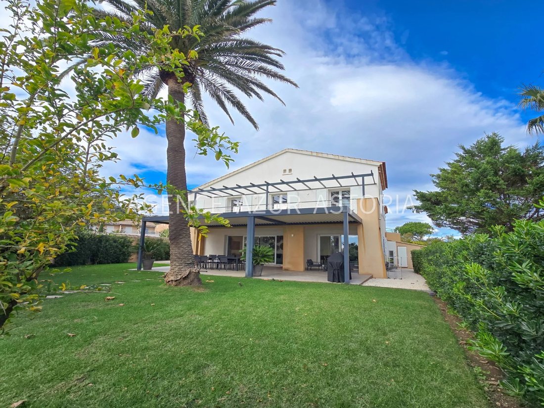 Villa in French Riviera, Provence-Alpes-Côte d'Azur, France 4 - 17356348