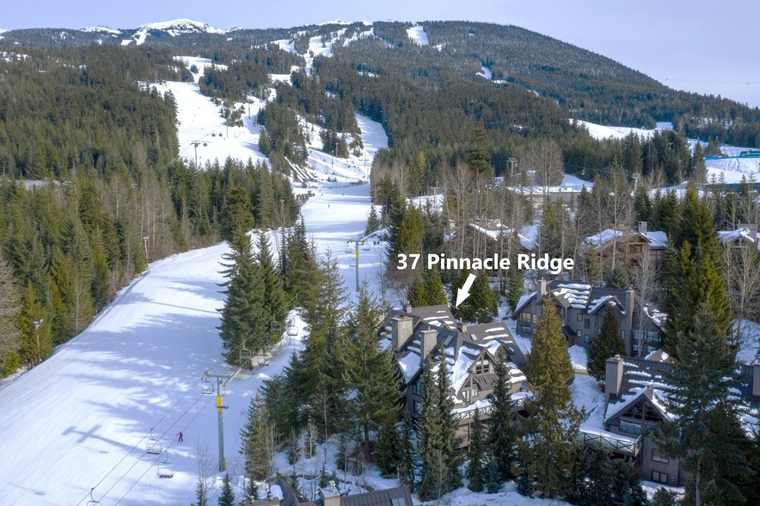 House in Whistler, British Columbia, Canada 1 - 17362258