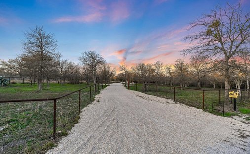 House in Dale, Texas, United States 1