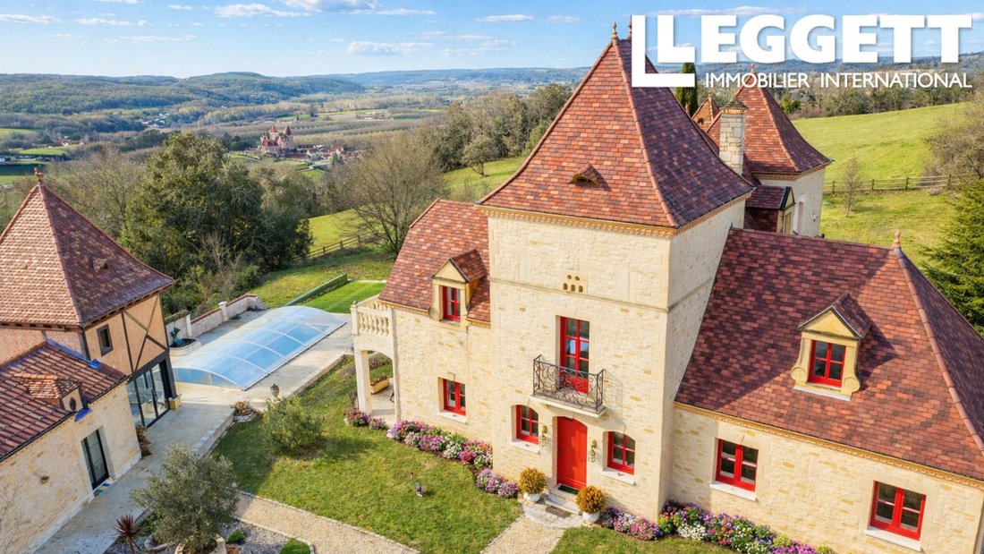 House in Sarlat-la-Canéda, Nouvelle-Aquitaine, France 1 - 15176112