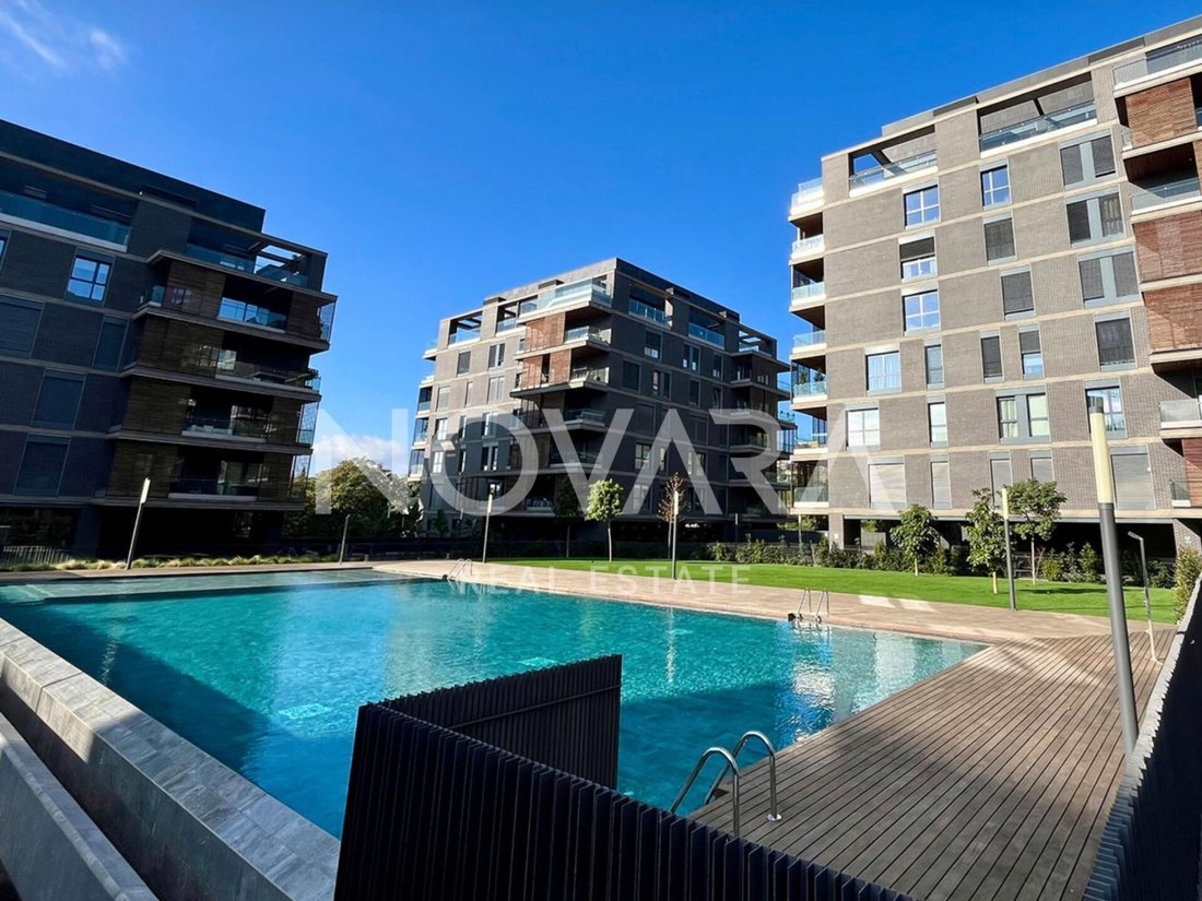 Penthouse in Esplugues de Llobregat, Catalonia, Spain 1 - 17363781