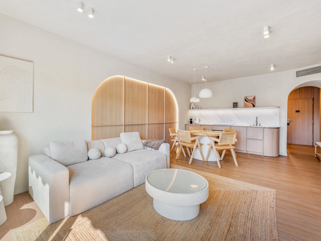 Apartment in Puerto Banus, Marbella, Spain 5 - 17359357