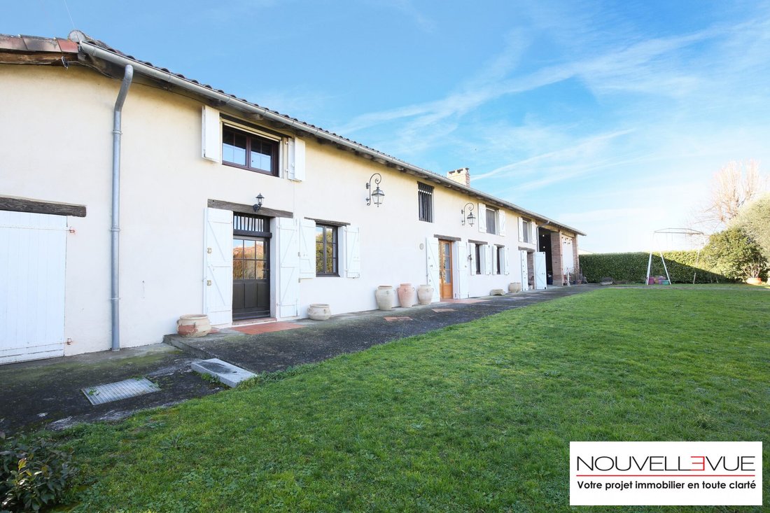 Farm Ranch in Aucamville, Occitania, France 1 - 17362520