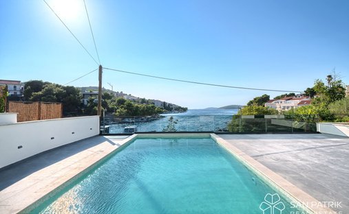 House in Stivasnica, Sibenik-Knin County, Croatia 1