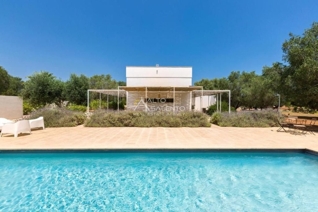 Villa in Carovigno, Apulia, Italy 1 - 17356559