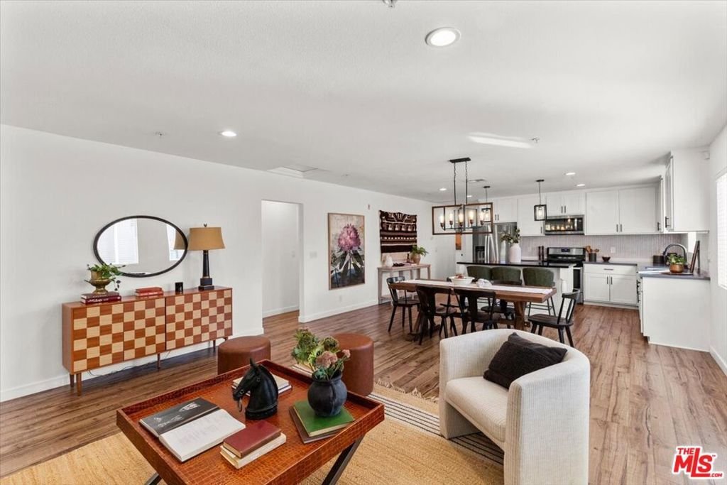 House in Los Angeles, California, United States 3 - 17366473