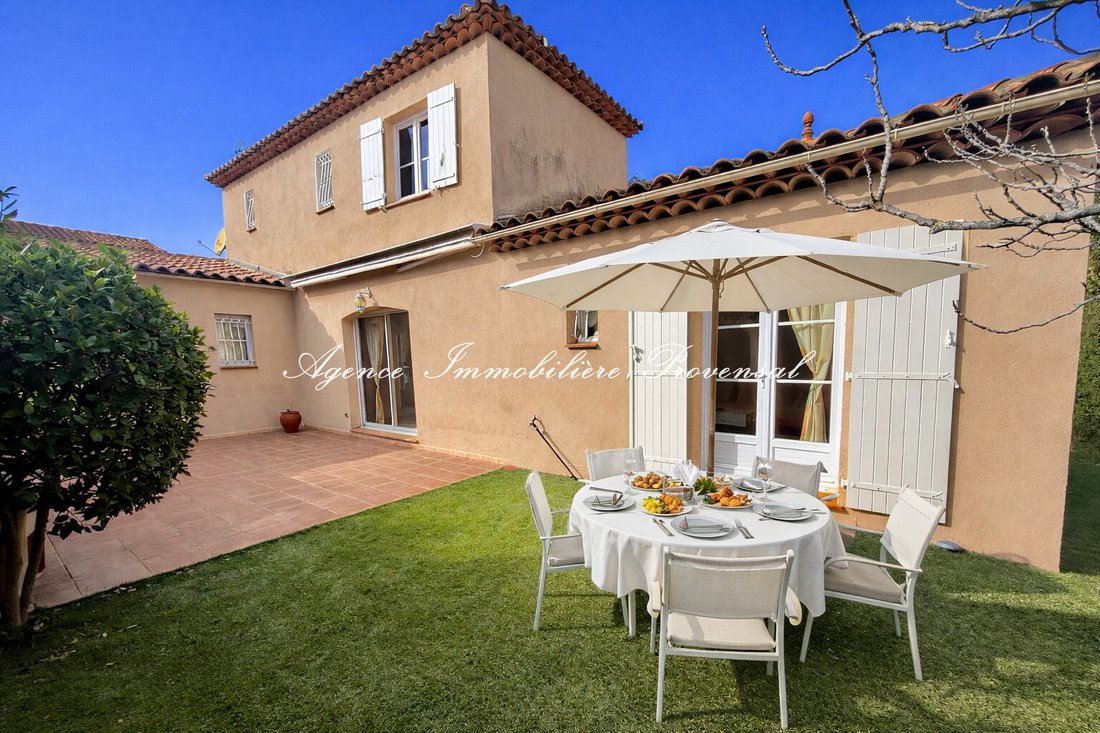 Villa in Nartelle-Noyer-Bellevue-bd des Sardinaux, Sainte-Maxime, France 2 - 17357835