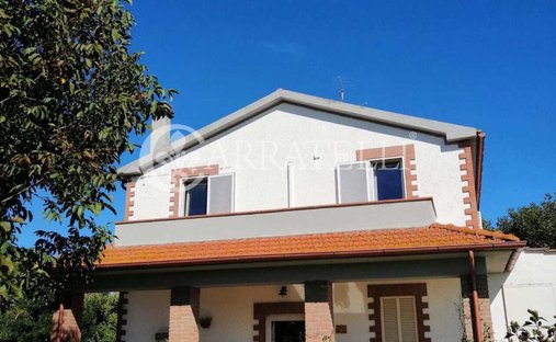 Country House in Tirli-Vetulonia-Buriano, Castiglione della Pescaia, Tuscany 1
