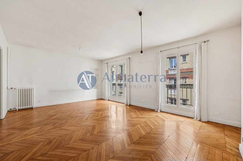 Apartment in Lorette-Martyrs, Paris 9e Arrondissement, Paris 3 - 17360836