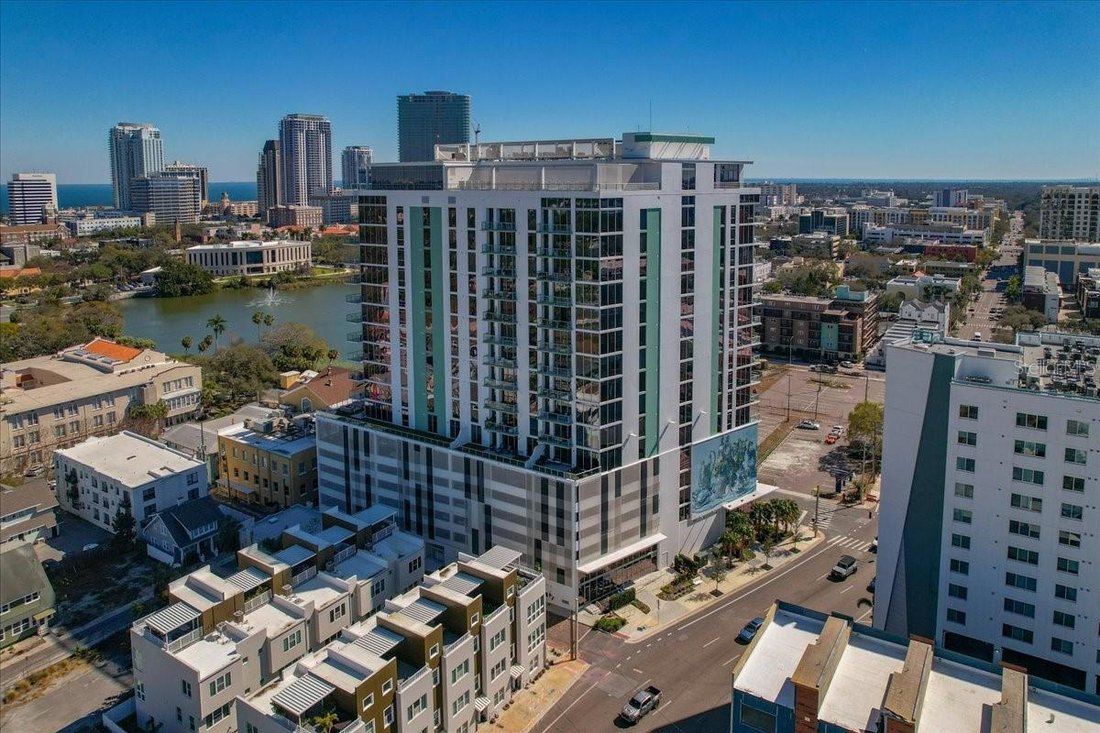 Condominio a St. Petersburg, Florida, Stati Uniti 1 - 17359277