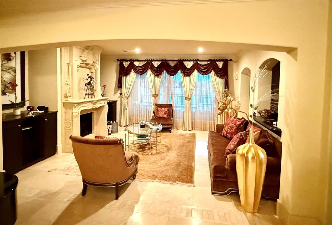 House in Houston, Texas, United States 4 - 17370775